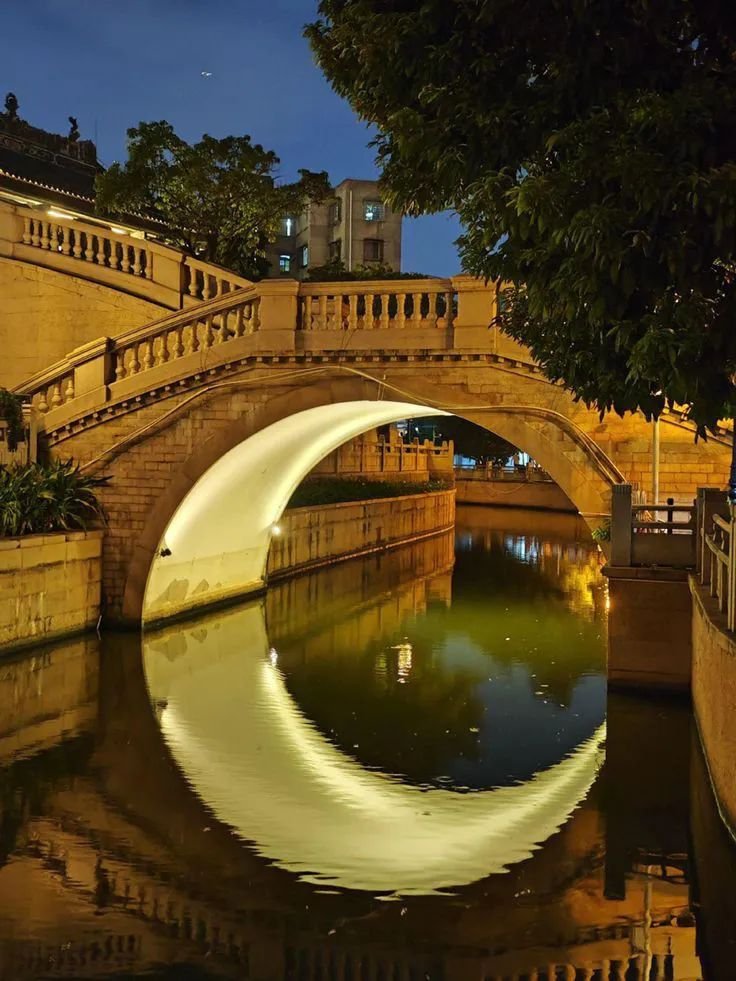 artindetails's tweet photo. moon bridge https://t.co/ba2QZvFwb7