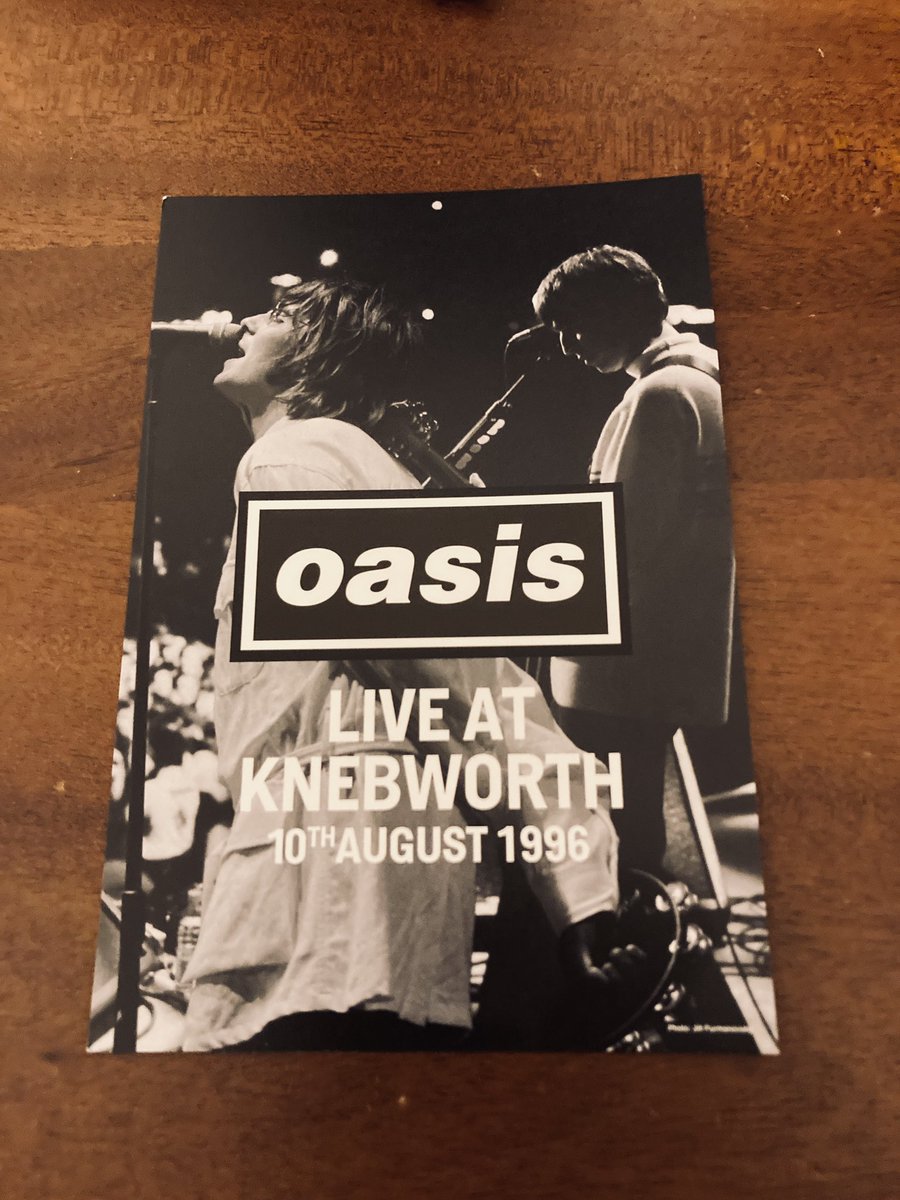 teru_231's tweet photo. 先週嫁さんに頭下げて観てきたネブワースのライブ。
cast no shadow→wonderwallに泣いた。

#oasis 
#TOHOシネマズ https://t.co/BQTxSIImhq