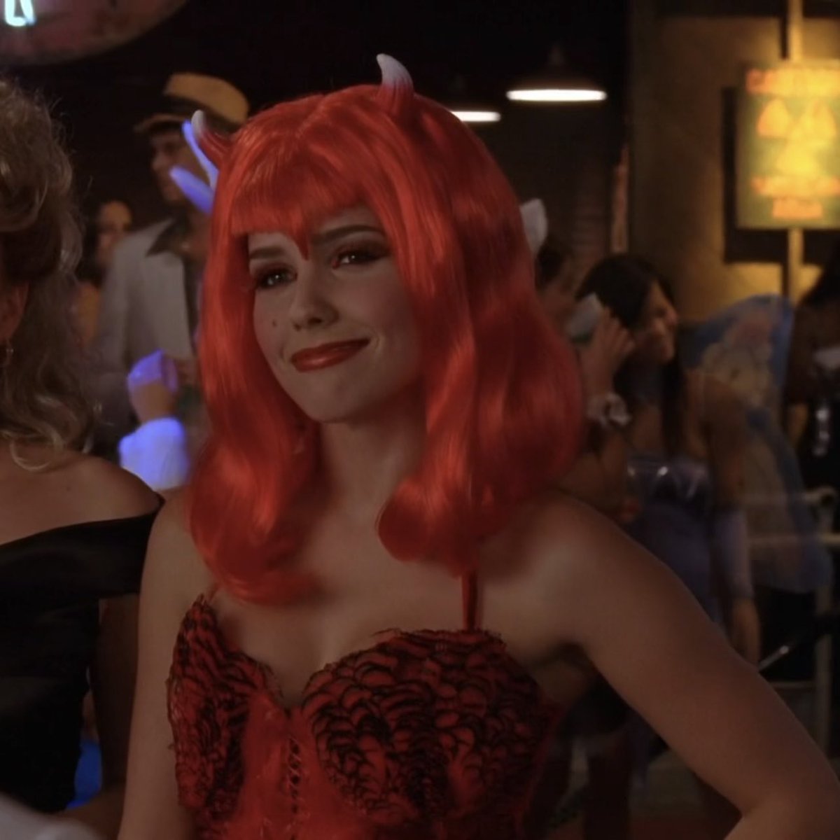 brookethinkr's tweet photo. happy halloween! 💋 https://t.co/VmdaFPyYPG