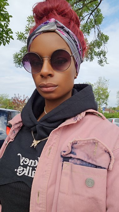 I take my glasses off and all I see is a bunch of unworthy little piggies begging for my attention. The<a href="/tag/tributeme"class="tags"><span>#tributeme</span></a><a href="/tag/findomqueen"class="tags"><span>#findomqueen</span></a><a href="/tag/exclusiveprivilege"class="tags"><span>#exclusiveprivilege</span></a>