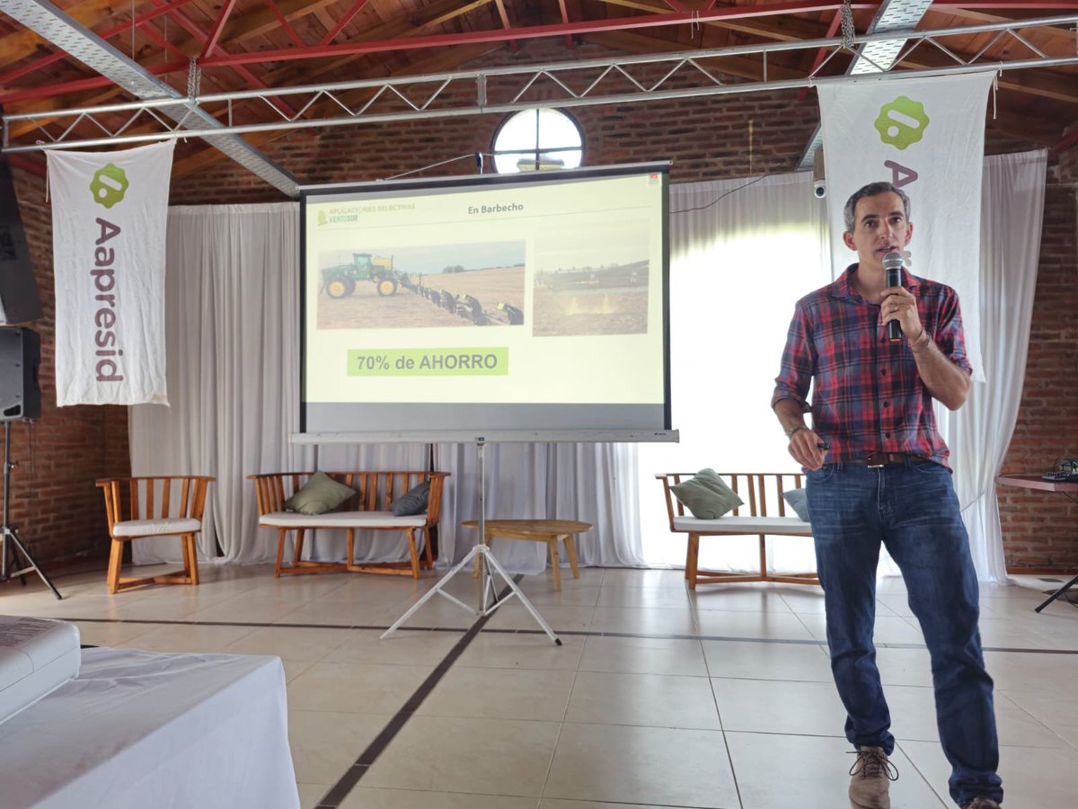 aapresid's tweet photo. 📍UPA Agrícola Regional @TandiliaReg | Mirando al 2030

Nos encontramos en la jornada de nuestra regional, revalorizando el conocimiento para una agricultura #sustentable y repasando las nuevas tecnologías disponibles para su desarrollo. ♻️

#JuntosSabemosMás #SomosAapresid https://t.co/Ap3eaYdUBC