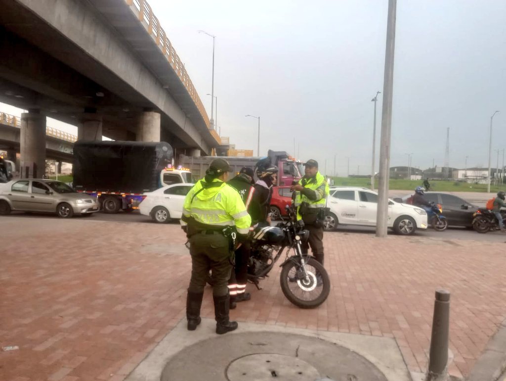 Movilidad Bogotá tweet media