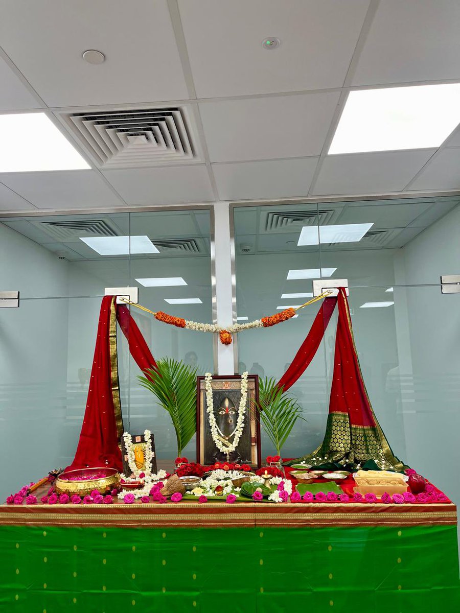 AgnaCapital's tweet photo. Aapki Diwali shubh ho✨

Here’s wishing a heartfelt Shubh Deepawali to you and your loved ones from Team Agna 🪔 https://t.co/nFveu2lVo1