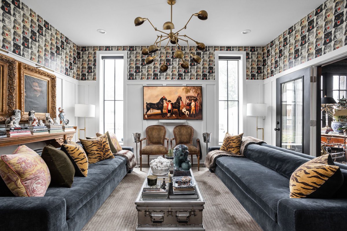 Zillow Gone Wild 🏡 tweet media