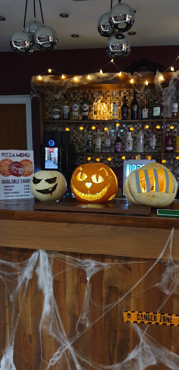 Legacy_Preston's tweet photo. 👻 Enter at your own peril.. don’t be afraid 👻

Tony the clown Is here to greet you 🤡

🎃🎃

Preston International Hotel 
Legacy Preston International Hotel - managed by Legacy Hotels and Resorts https://t.co/oqHbZOuLbT