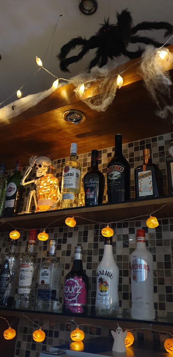 Legacy_Preston's tweet photo. 👻 Enter at your own peril.. don’t be afraid 👻

Tony the clown Is here to greet you 🤡

🎃🎃

Preston International Hotel 
Legacy Preston International Hotel - managed by Legacy Hotels and Resorts https://t.co/oqHbZOuLbT