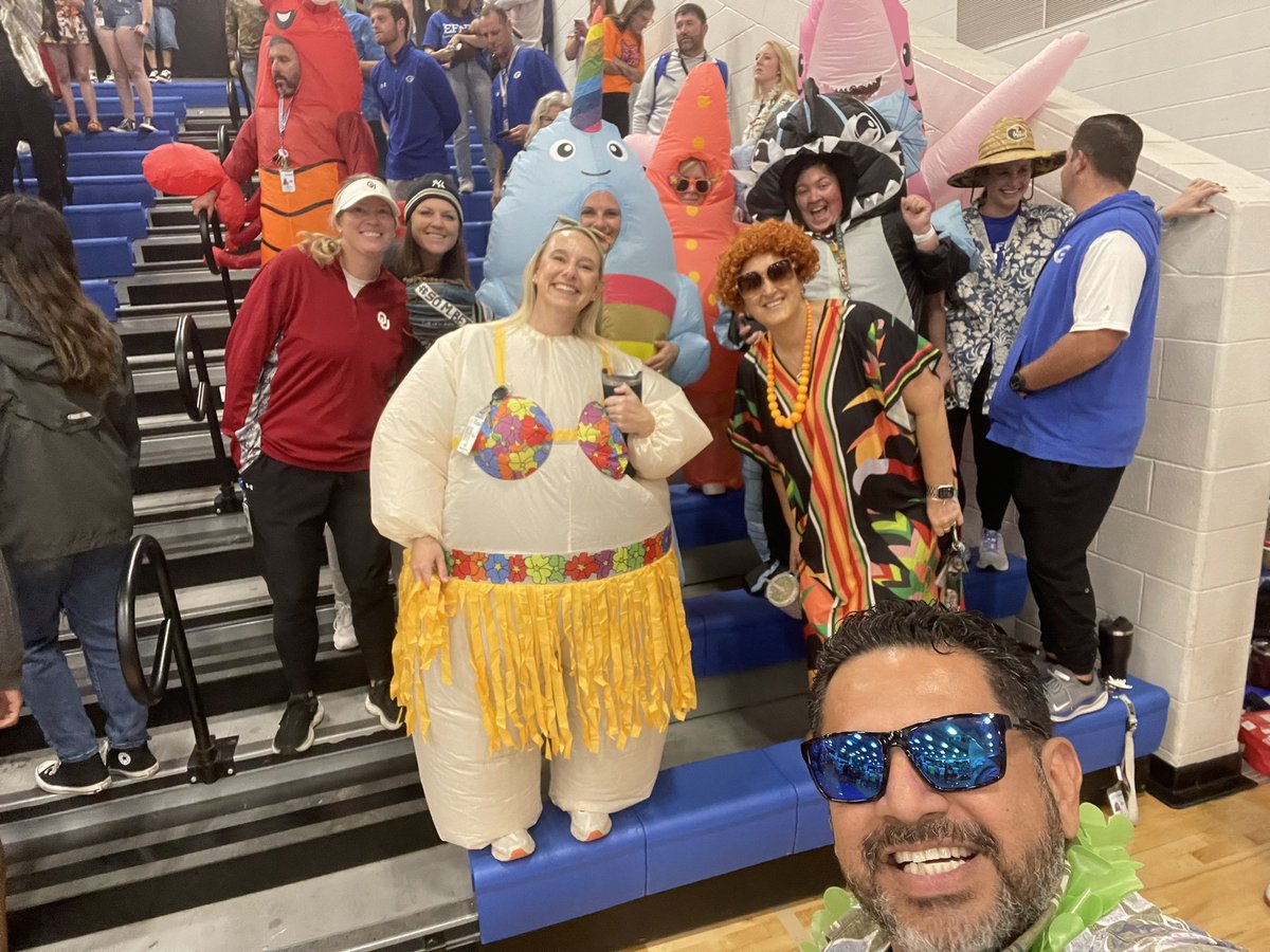 Coach Richardson tweet media