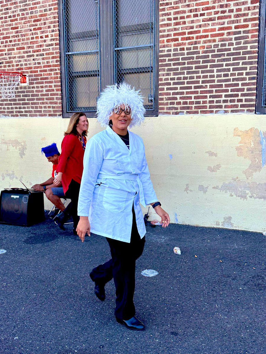 From the Lab to <a href="/NBPSRoosevelt/">Roosevelt Elementary</a> this morning with C&amp;I Team! A great start to our day sorrounded by wonderful students, teachers, and the community! Thank you Mrs. Ciancia for organizing this great event and for having us! <a href="/nbpschools/">New Brunswick Public Schools</a> <a href="/NBPS_CHPE/">Katie D’Ambrosia</a> <a href="/GregoryJohn33/">Gregory Pardo</a> <a href="/Darla_Diaz6/">Darla Diaz</a>