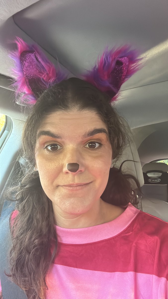 Having a notes call in my car looking like this because I’m a mom and such is my life