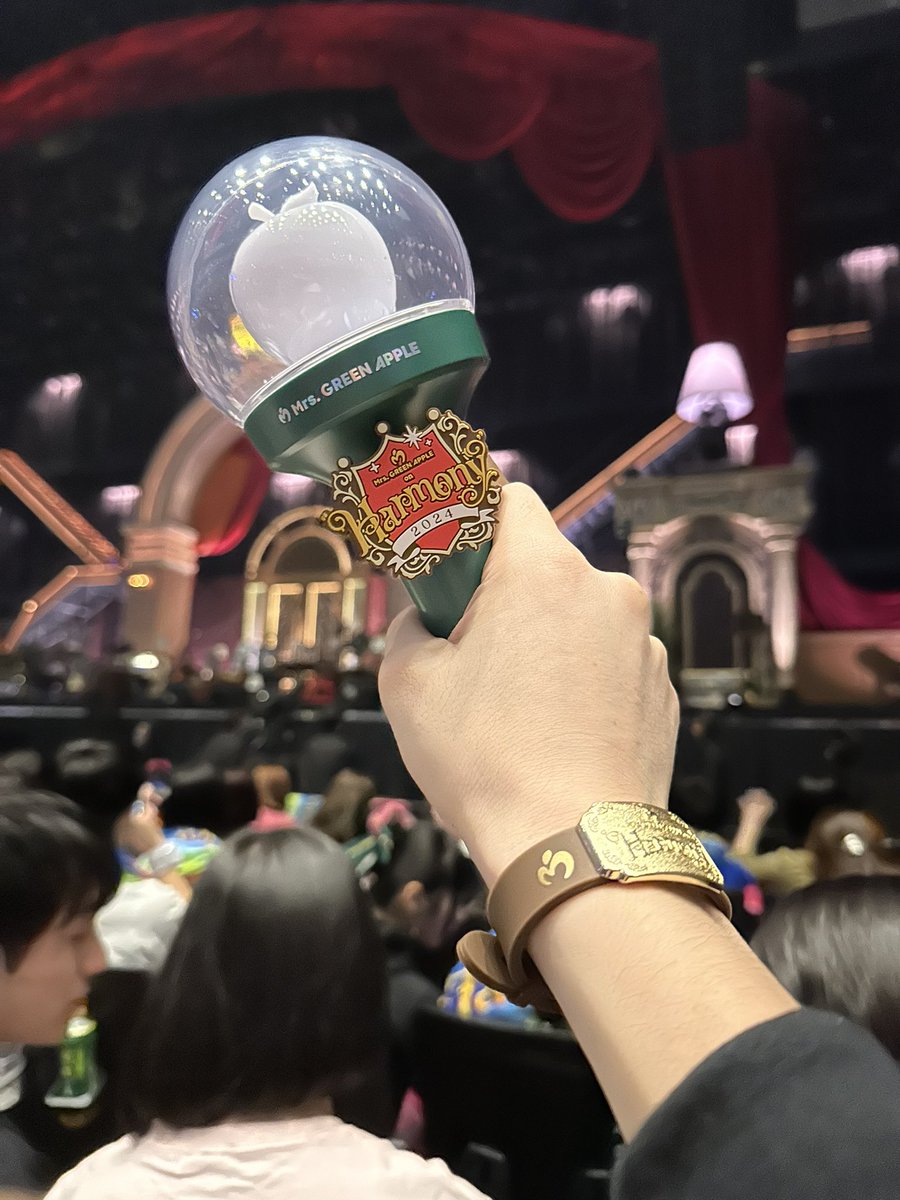 shunya___000's tweet photo. ゼンジンぶりのミセス！
7列目最高すぎた！
#ミセスハーモニー https://t.co/vfxIZ647WO