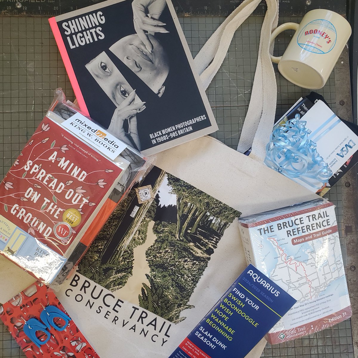 SAM 29 is just 9 days away and we couldn’t be more excited!  Our always popular Silent Auction is back.  Here’s a sneak-peak of the prizes that could be yours! 

Tix are still available but they won’t be for long. Grab them before they're gone! wahc-museum.ca/sam-29/