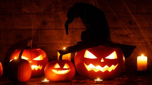 From spooky turnips in Ireland to glowing pumpkins today! 🌟✨ What's your favorite Jack-o'-Lantern story? #PumpkinMagic #HalloweenFun Photos: 20141023 wenn21854895 (CB2/ZOB / WENN.com / Newscom), INH_19036_09188.jpg (null / Ingram Publishing / Newscom)