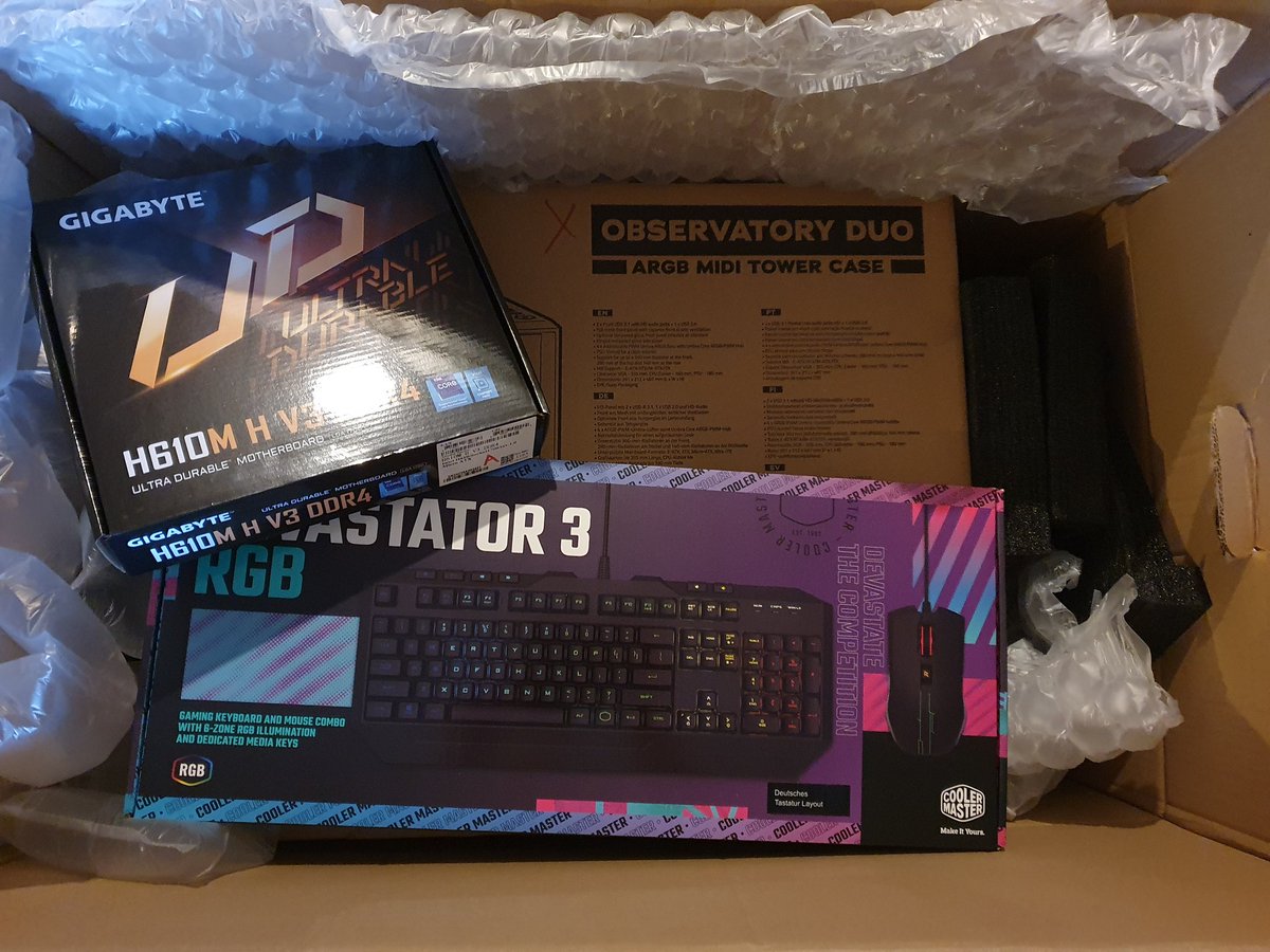 After decades of being an laptop only owner I "finally" got a powerful PC. 🤩
Mainly for my retraining/work with CAD, but maybe for streams too since my ~7yo gaming laptop spiked and stuck at 100% CPU after a short time the last times I've tried.
Super excited. 😃