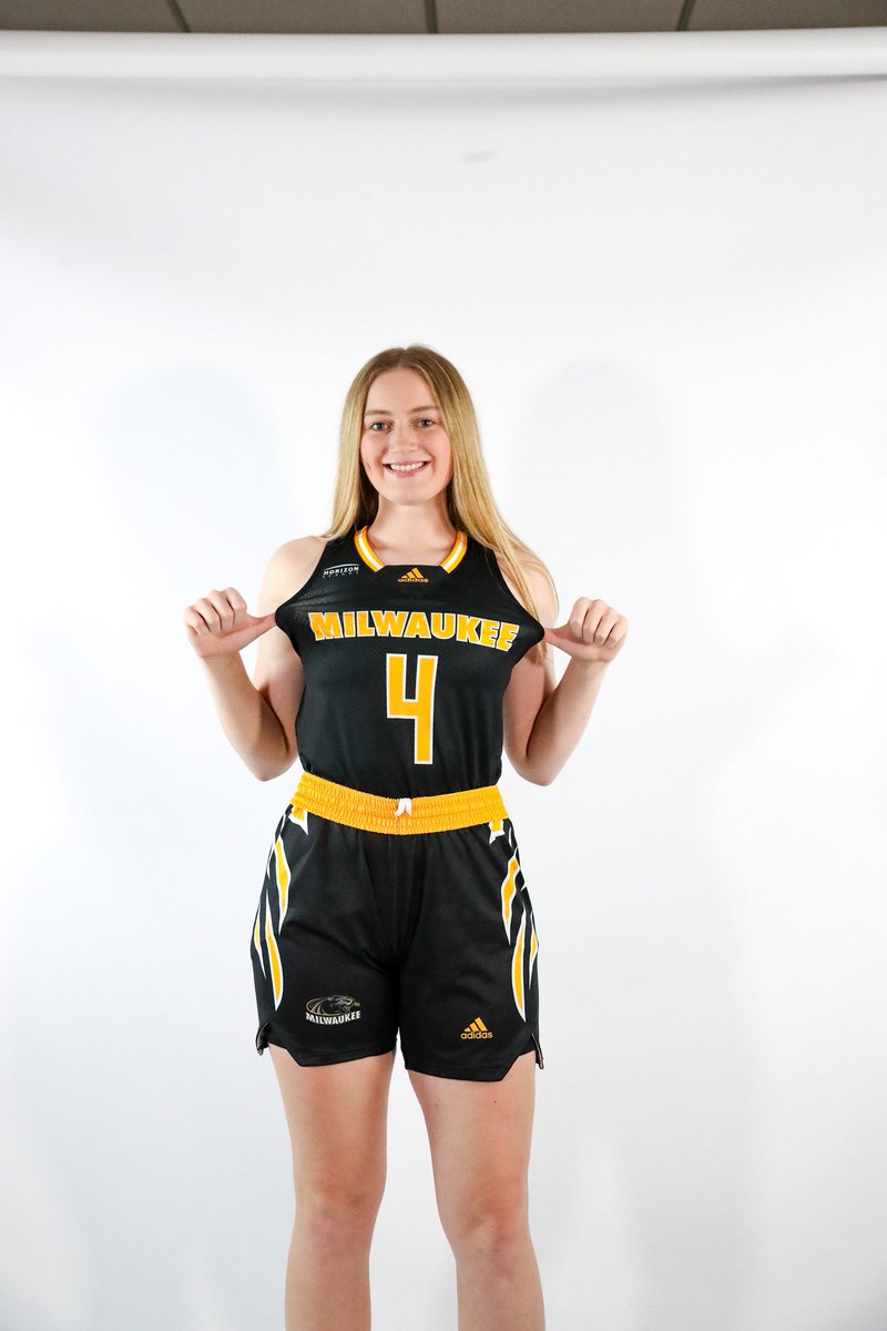 MKE_WBB's tweet photo. 4️⃣ days til we play basketball 

#mkebasketball | #ForTheMKE https://t.co/a9aSlX0S0C