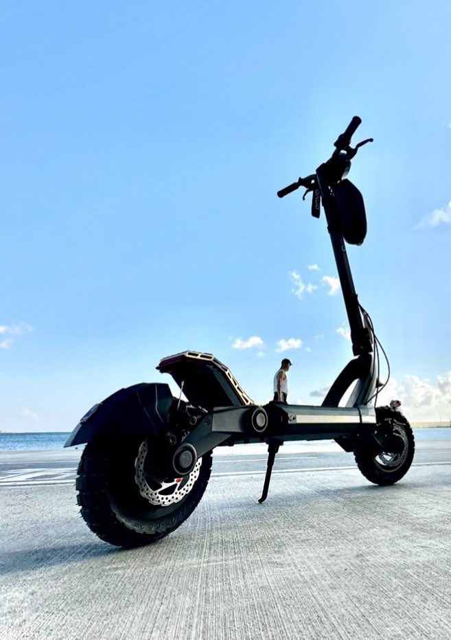 ilkercolak34's tweet photo. Ayrıntıyı fark eden Var Mı ? 

#onvo #scooter  #rx-01 
#fotocreativa #foto https://t.co/pBpFVrnaEi