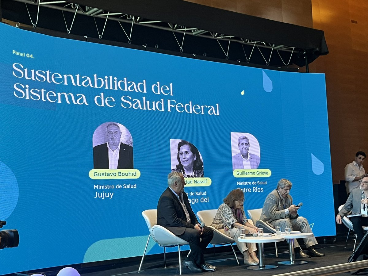 Último panel del #ColoquioLideresSalud 
Organizado x <a href="/womeningh_ar/">Women in Global Health Argentina</a> 
Sustentabilidad del Sistema de Salud Federal, integrado x los Ministros de Salud de Jujuy, Santiago del Estero y Entre Ríos
Visibilizando las necesidades y problemáticas de cada región argentina
<a href="/FundacionFLOR/">Fundación FLOR</a>