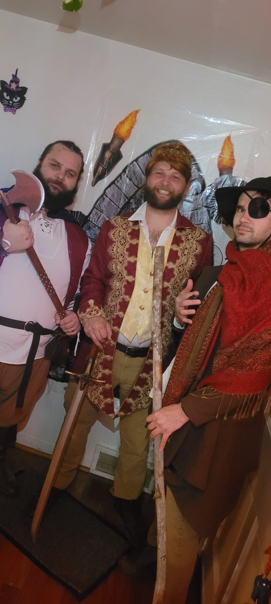 ThreeRiversBoys's tweet photo. Happy Halloween! #Twitteroftime #wheeloftime #WoTtober https://t.co/JscbUV37tL