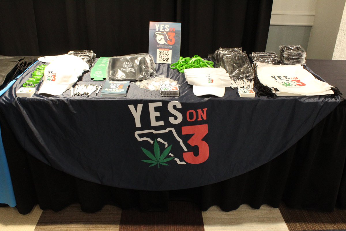 DonnDadaz's tweet photo. S/O to our panelists for last nights #yeson3 panel discussion @JeffreyBrandes @m4mmunited @BuckwheatOtay @minardilaw27  @allcitypro https://t.co/6rKAuW0TIS