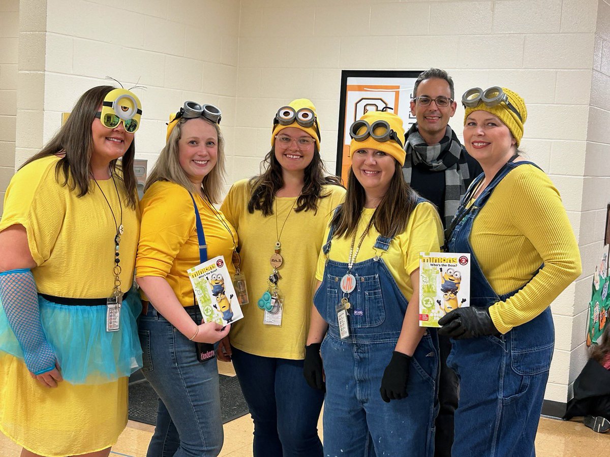 rachel_hend's tweet photo. Just a bunch of minions! We had SO MUCH FUN at our book character parade @ChristianaES1!!! https://t.co/SYATnbUyIg
