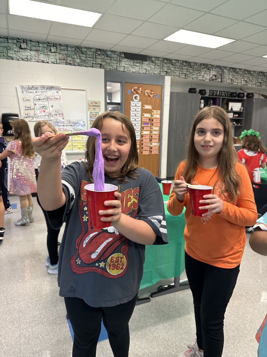 McCluskeysClass's tweet photo. Snape’s Slime!! https://t.co/zqm5xaoMsF