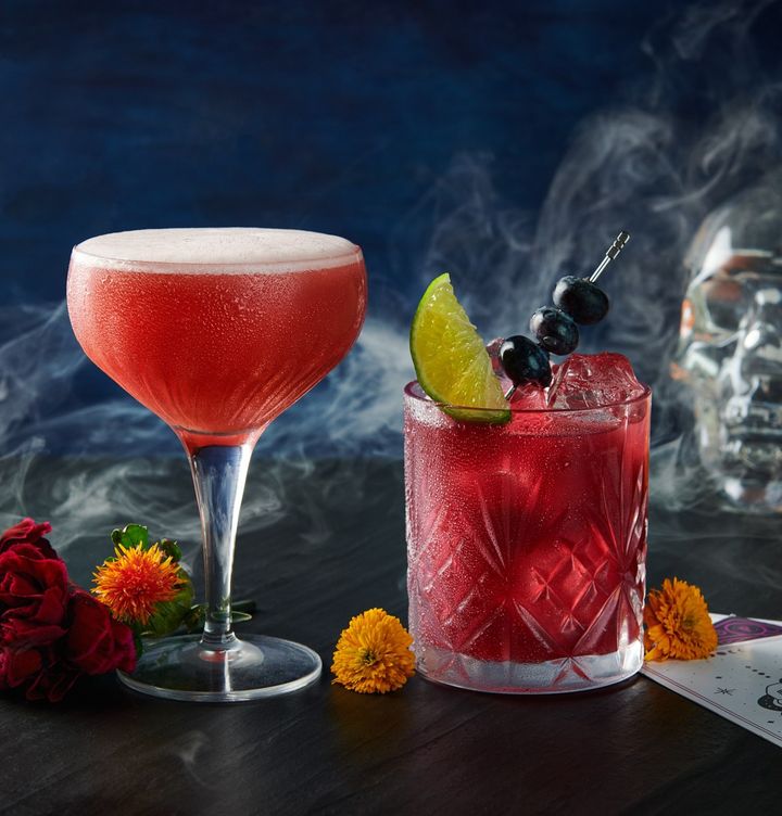 You still have the weekend to try our 2 FOR 1 HALLOWEEN COCKTAILS🎃👻 
Until the 3rd you can get 2 for 1 on our limited edition Halloween Cocktails; Kiss of Death or Devils Punch!