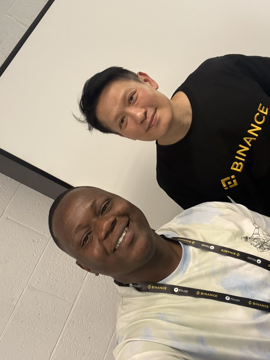 HakeemIssah2's tweet photo. #BinanceBlockchainWeek 

@_RichardTeng @Nothing_amb https://t.co/eYloCw9l0E