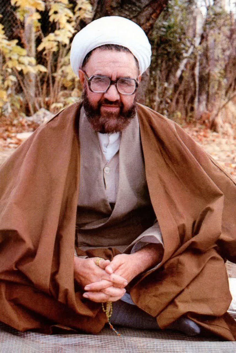 shahidmediaa's tweet photo. حجاب مانند اولین خاکریز جبهه است
دشمن برای تصرف سرزمینی حتما باید ابتدا آن را بگیرد.

#شهید‌_مرتضی_مطهری https://t.co/zEmvfS4jtF
