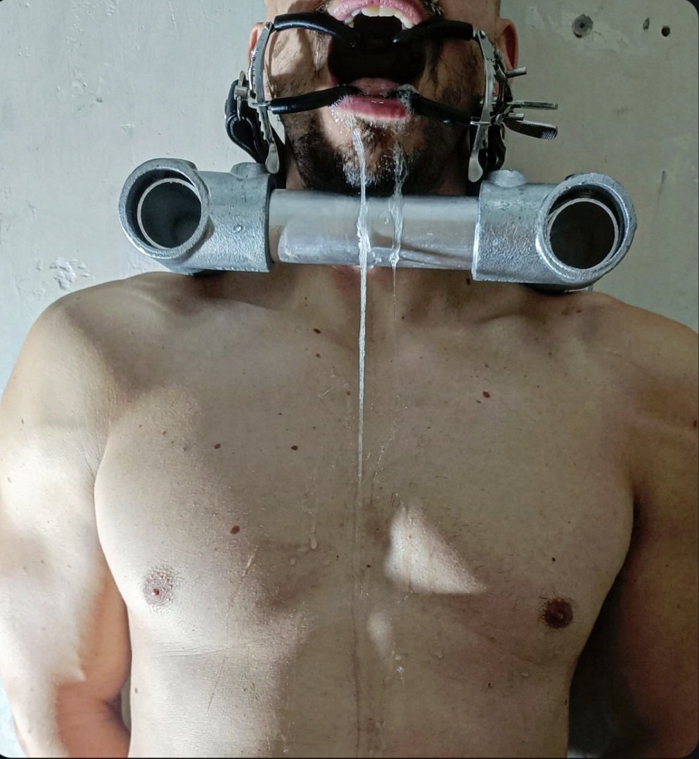 Some #deepthroat training 🍆