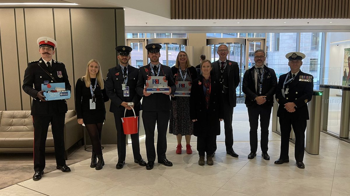 Our DRM colleagues Tony Blaney and Tony Matthews have been at <a href="/AngloAmerican/">Anglo American</a> and at Liverpool Street Station, volunteering for London Poppy Day. 

Feel free to come see us and make a donation, or donate online: britishlegion.org.uk/get-involved/w…

<a href="/PoppyLegion/">Royal British Legion</a> #PoppyAppeal
<a href="/soulboytony/">Tony Matthews QVRM VR ⭐️⭐️</a>