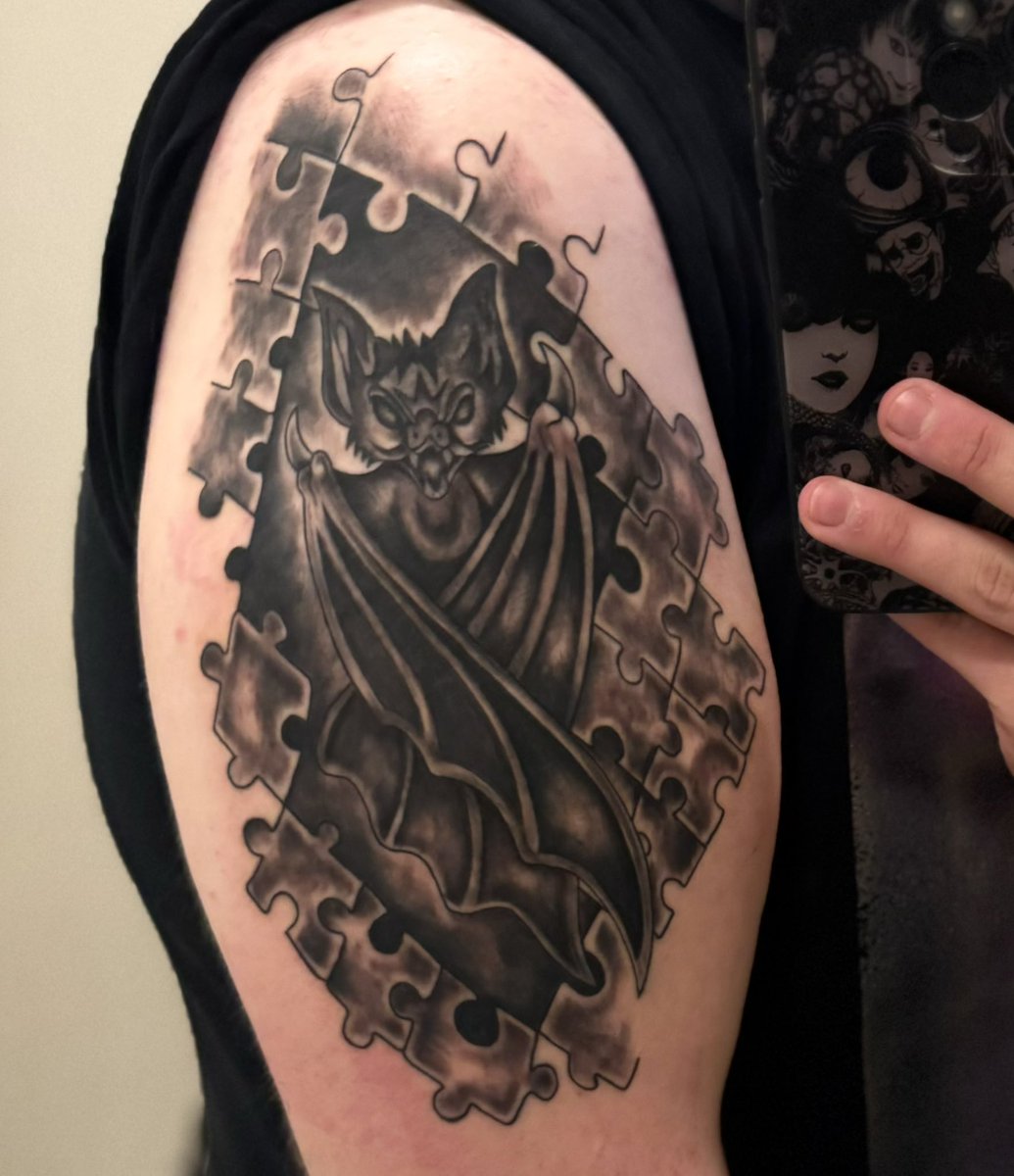 It was finally time to uncover this masterpiece today. Happy Halloween everyone 🎃👻🖤