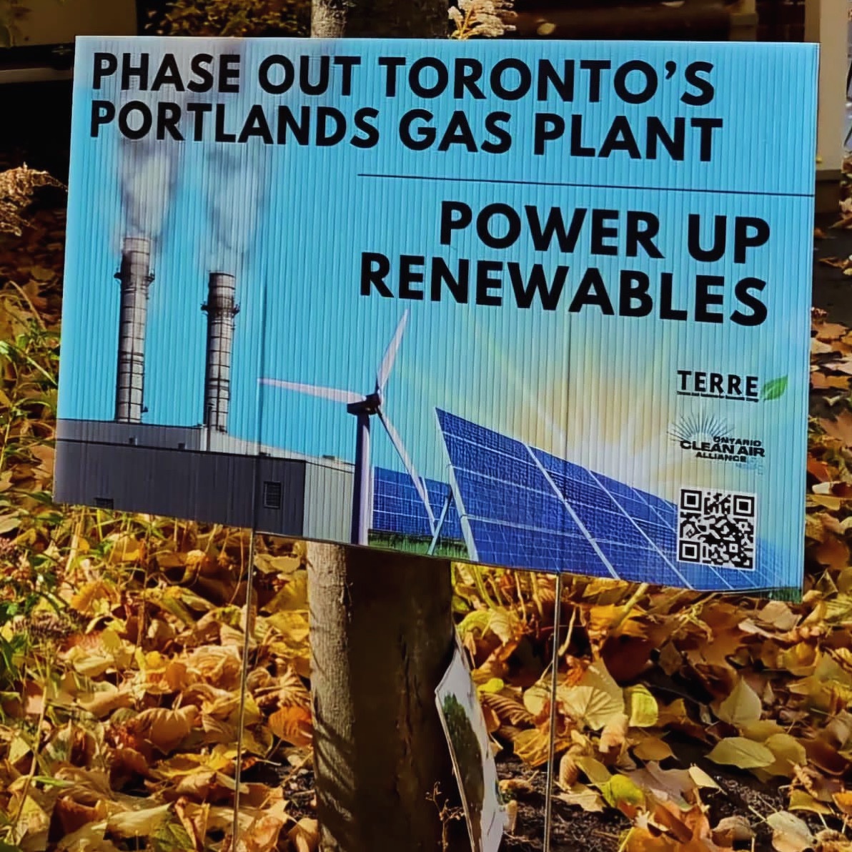 ONcleanair's tweet photo. THIS SATURDAY, NOVEMBER 2nd @ 12 PM:
Get your “Phase Out Portlands Gas Plant” lawn signs & window signs at TERRE Coalition’s rally in Kew Gardens!
Location: 2075 Queen St East, Toronto
#renewableenergytoronto #climatechange #poweruprenewables
#TorontoClimateAction https://t.co/LCpG6hqWKn