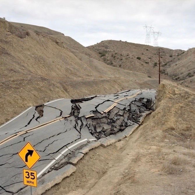 Tree (@4__iu) on Twitter photo 