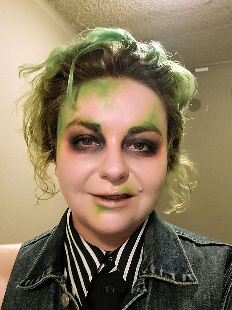 edentimm's tweet image. Happy halloweden 🪲