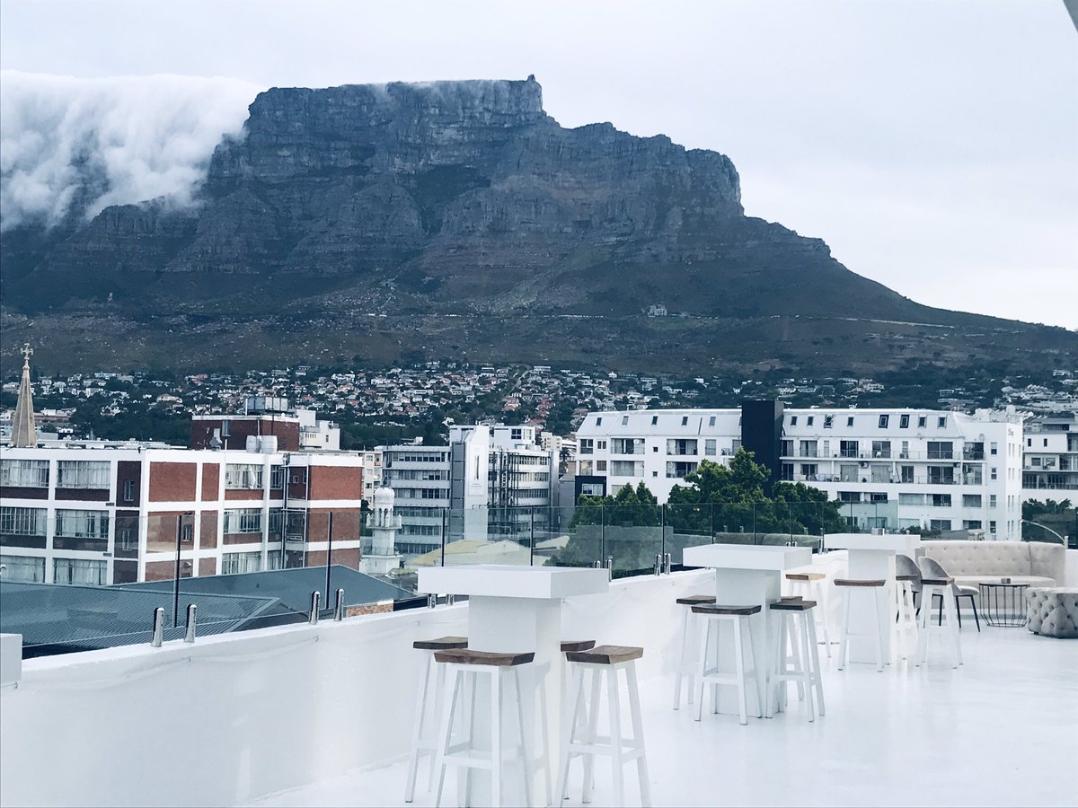 Die wind waai verwoed hier in die Kaap vanaand