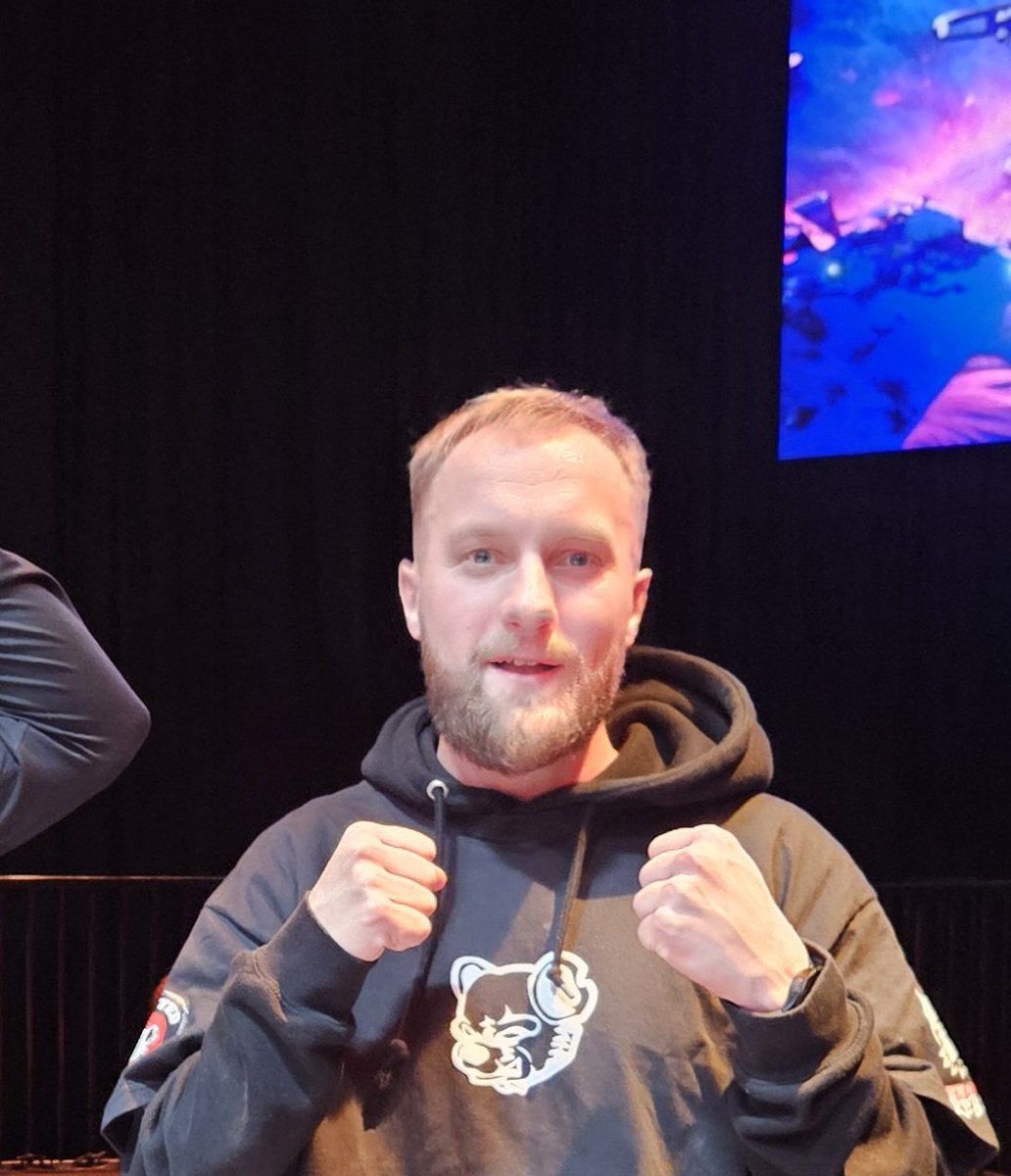 USApe_'s tweet image. GM!!

In a couple short weeks this G steps in the pit. 

Let&apos;s give @SkywalkerNFT11 and the amazing community he is  representing the @BadTedYC , some shine!!

Bangers in Bangkok...🤣🤣