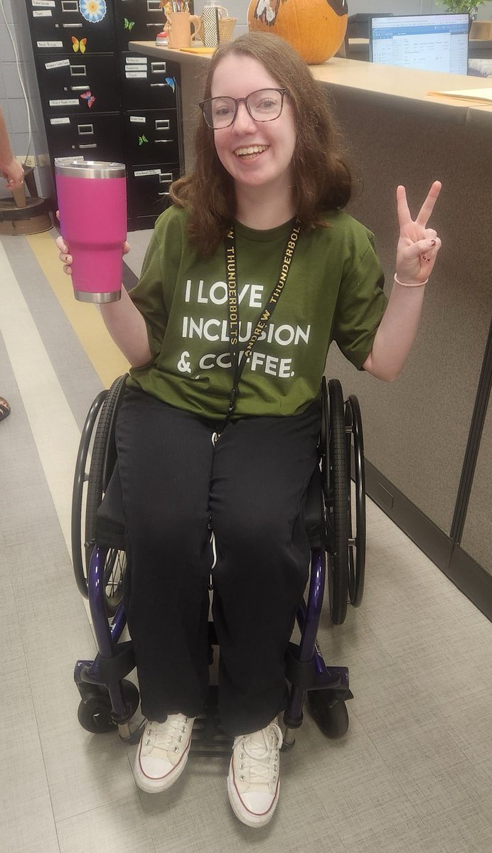 Melissa Toronyi tweet media