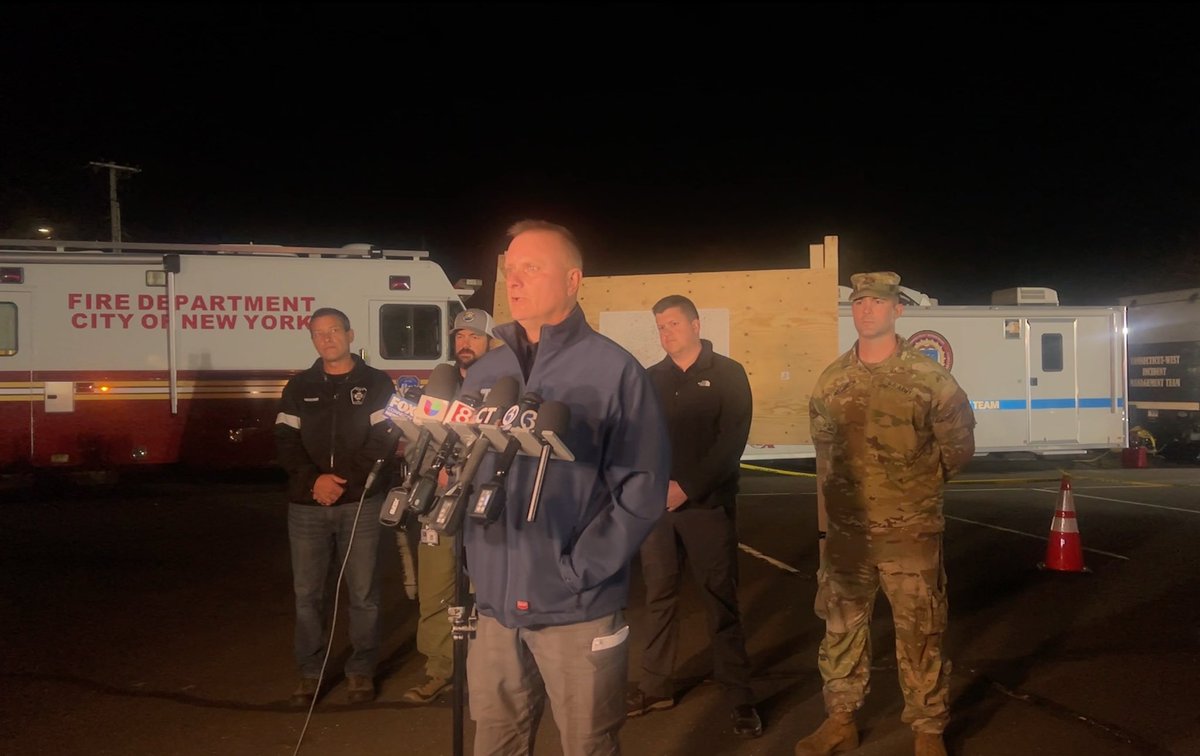 FDNYIMT's tweet photo. The @FDNY Incident Management Team has taken command of the Hawthorne Drive Fire in Berlin, Connecticut working along side our counterparts in @CTDEEPNews. Please see our Facebook and Instagram posts for further information. This marks our fifth team activation this year. https://t.co/KUQkazwWyY