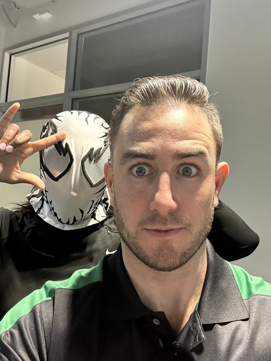 Back to terrorizing <a href="/BrendanGlasheen/">Brendan Glasheen</a> #happyhalloween