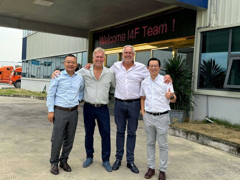 FLOORFORUMINTER's tweet image. #Lioncore_Industries_Vietnam signs additional license agreement for #i4F’s #HerringB/ONE® single panel drop-lock system
- Lioncore to offer i4F HerringB/ONE on all its collections
- i4F drop-lock already on Lioncore SPC and WPC product lines
Read more on tinyurl.com/47waw6xr