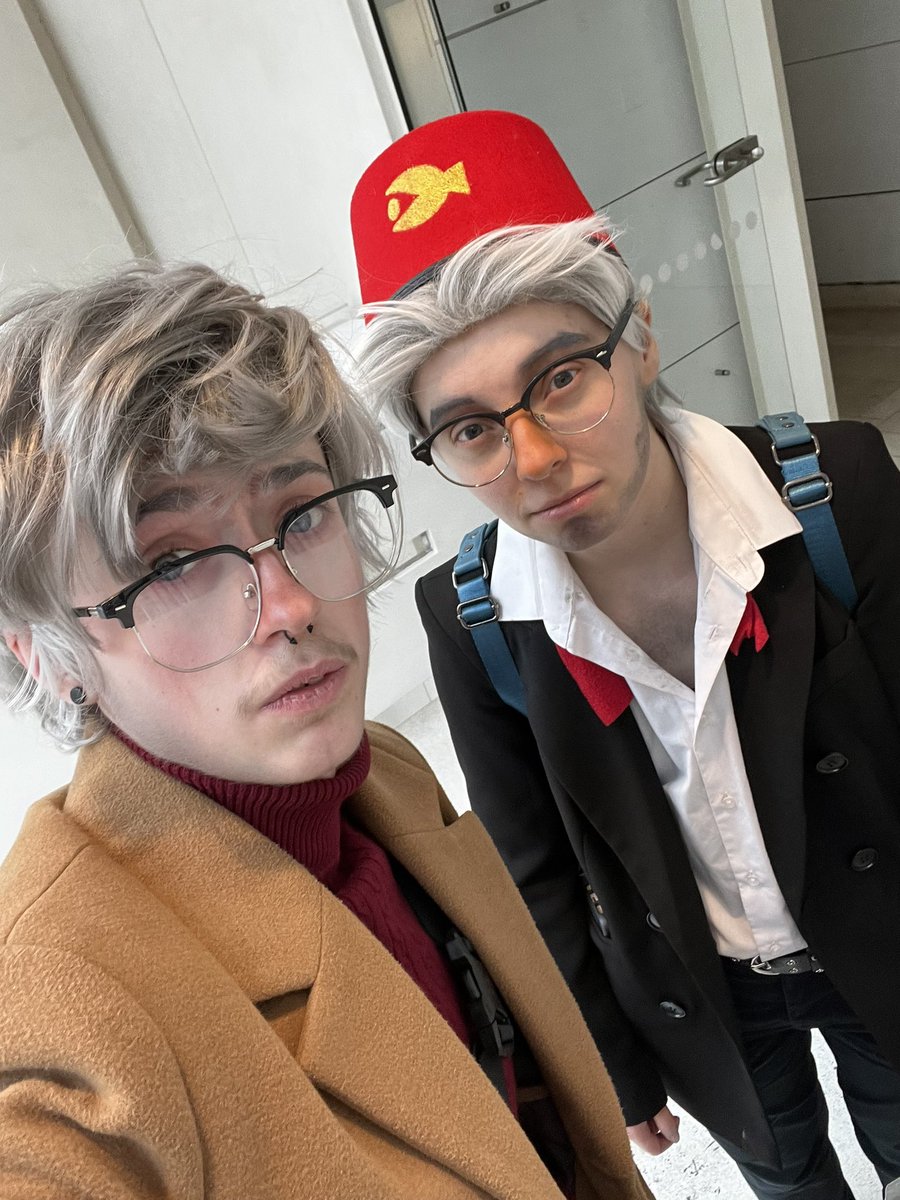WeeBeeStreams's tweet photo. @dragonkibble Tech is going viral on twitter for MY tiktok (smh /j) and he doesn’t even HAVE twitter. showing him all these replies btw ♥️ https://t.co/NyF3OZCIR7