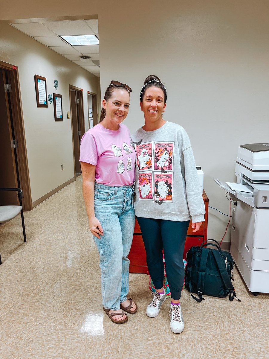 Mrs. Netti (@mrs_netti) on Twitter photo Ending October with a fun-filled spirit week! 🧡🎃 <a href="/collierschools/">Collier County Public Schools</a> <a href="/PoincianaCCPS/">Poinciana Elementary</a> <a href="/CrazyBookLadies/">Kristi & Celine</a> <a href="/CruzCrewEdu/">Robyn Cruz</a> Ending October with a fun-filled spirit week! 🧡🎃 <a href="/collierschools/">Collier County Public Schools</a> <a href="/PoincianaCCPS/">Poinciana Elementary</a> <a href="/CrazyBookLadies/">Kristi & Celine</a> <a href="/CruzCrewEdu/">Robyn Cruz</a>