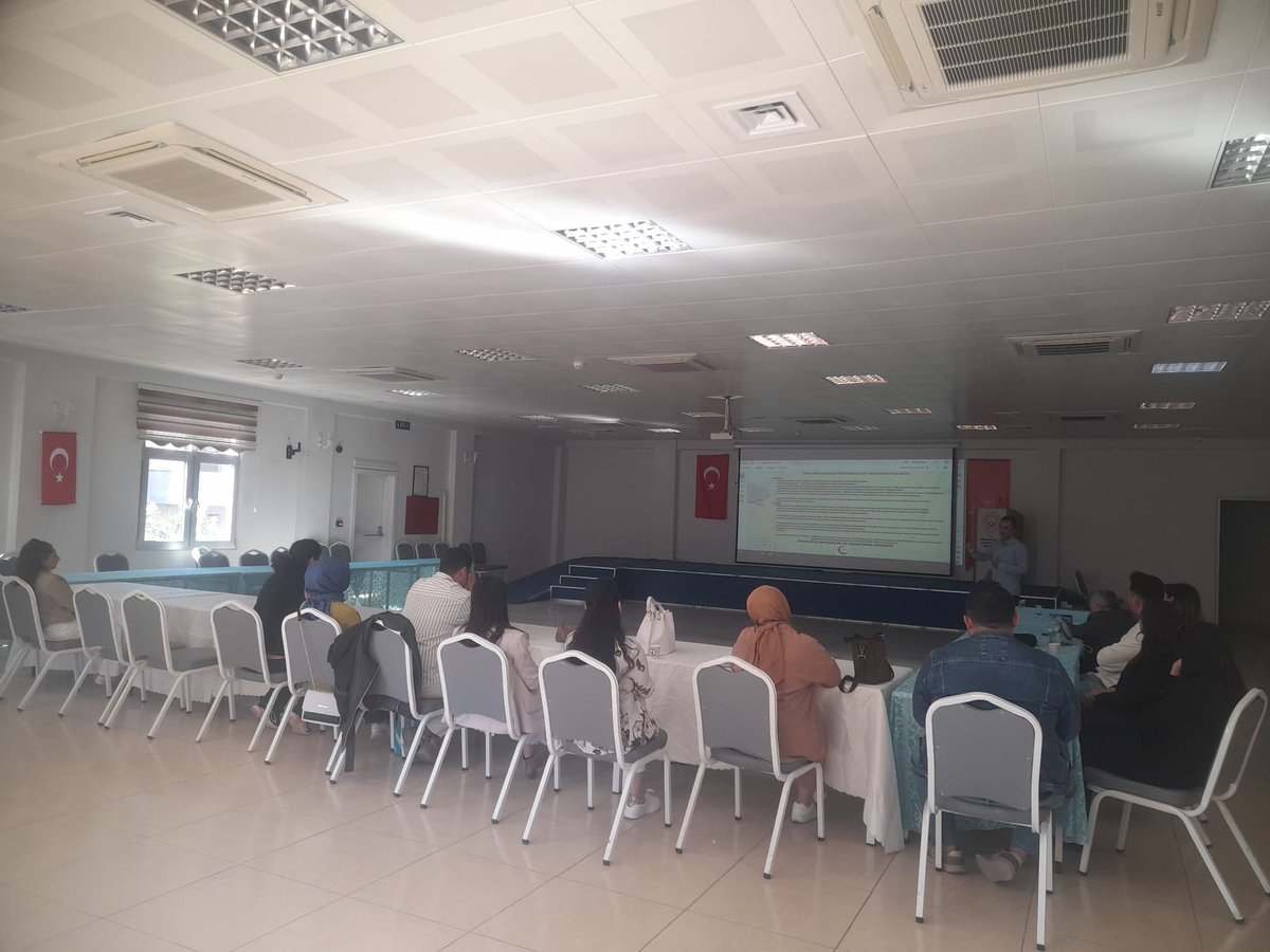 Aile ve Sosyal Hizmetler İl Müdürlüğü personeline Kurumumuzun işleyişi, Bireysel tanılama, özel eğitim ve rehberlik hizmetleri ile ilgili seminer Kurumumuz psikolojşk danışmanı Baki Öztürk tarafından yapılmıştır. <a href="/MullaKATIK/">Mulla KATIK</a> <a href="/ALBAKAydn/">Aydın ALBAK</a> <a href="/osmaniyeilmem/">Osmaniye İl Millî Eğitim Müdürlüğü</a>  <a href="/MebOrgm/">Özel Eğitim ve Rehberlik Hiz. Genel Müdürlüğü</a> <a href="/Yusuf__Tekin/">Yusuf Tekin</a>