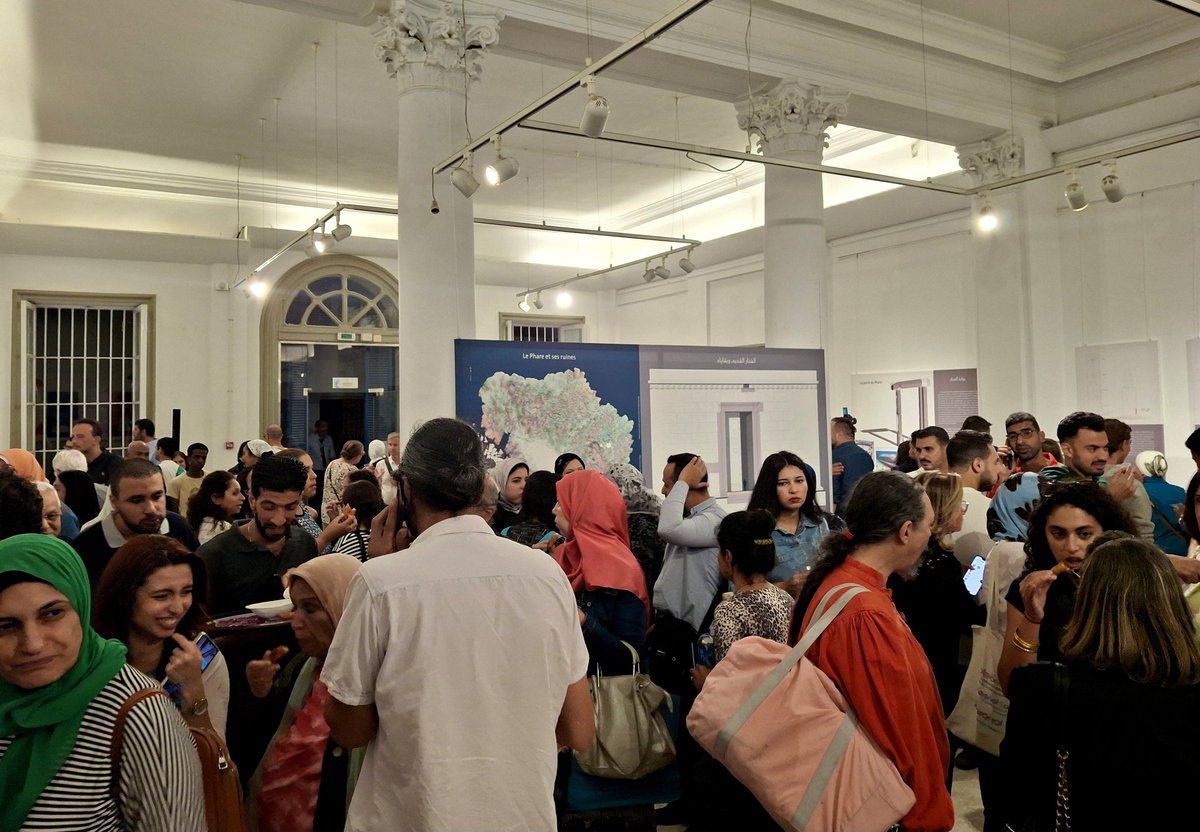 Grand succès pour le lancement des 15e Journées du patrimoine alexandrin, avec l'excellente conférence d'Isabelle Hairy et <a href="/ThomasFaucher11/">Thomas Faucher CEAlex</a> consacrée au #Phare d' #Alexandrie, suivie du vernissage de l'exposition du Centre d'études Alexandrines