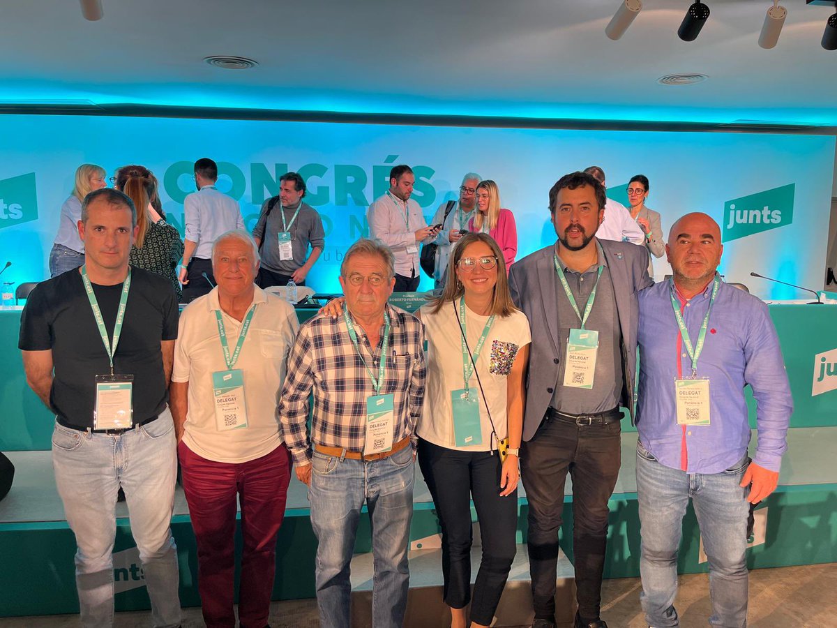 El cap de setmana vam participar al Congrés Nacional de Junts. Un congrés amb una estratègia clara per ser l’alternativa que el país necessita i començar l’ofensiva.

➕Nació➕Progrés➕Llibertat➕Independència➕Junts

#concadebarbera #JuntsConcadeBarbera #JuntsXCat #FemhoJunts
