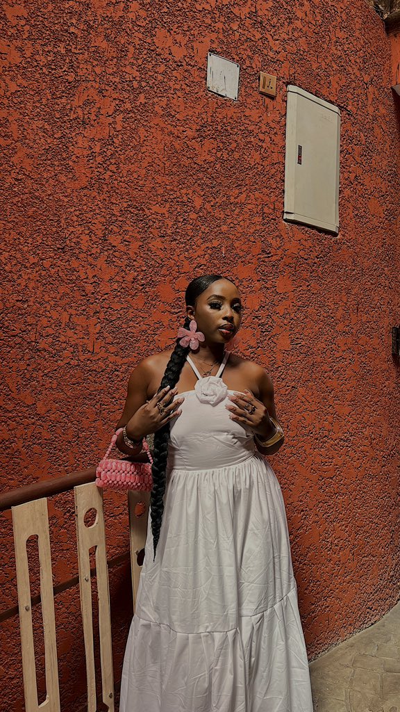 your princess ? 🤭😍

👗 : <a href="/Joyizathelabel/">Joyiza TheLabel</a>✨