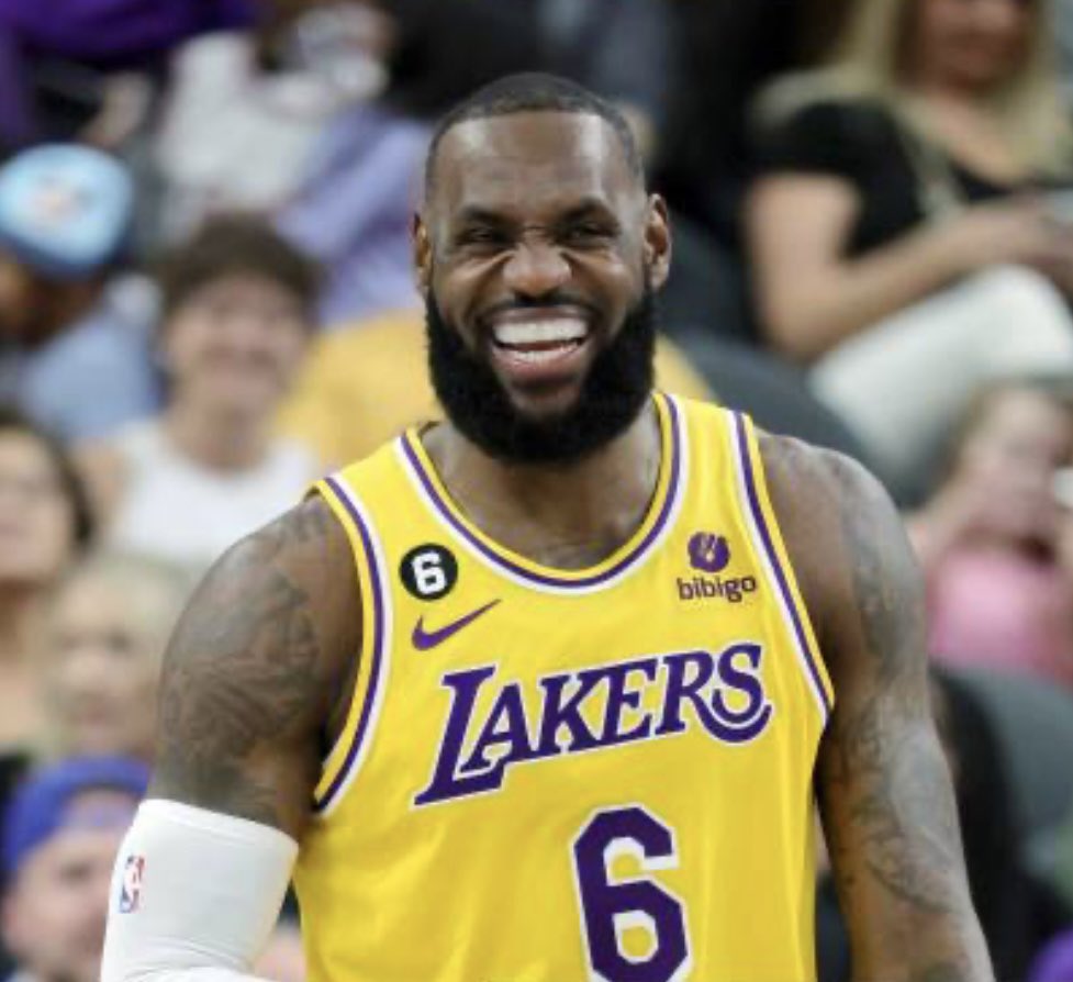 joncoopertweets's tweet photo. Do you think @KingJames’ endorsement of Kamala Harris will have an impact on the race?
#HarrisWalz2024 https://t.co/nnNsT03Vf7