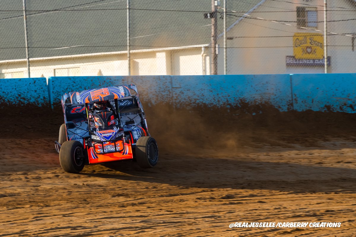 @realjesselee bsky tweet media