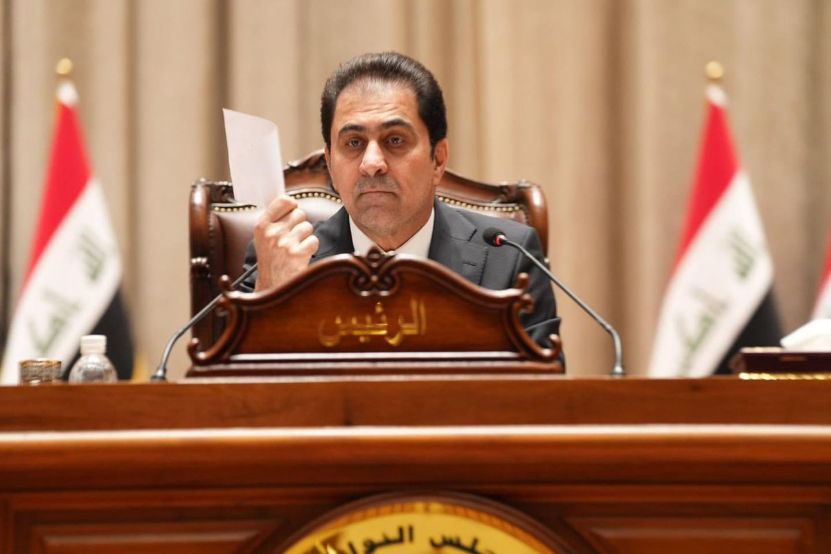 لم أصوت له اثناء تكليفه كنائب اول لرئيس مجلس النواب ، ولكن الحق يقال ادار ملف الرئاسة بأقصى مايمكن من الحكمة أنه طيب القلب الحاج الرئيس محسن المندلاوي دمت موفقا