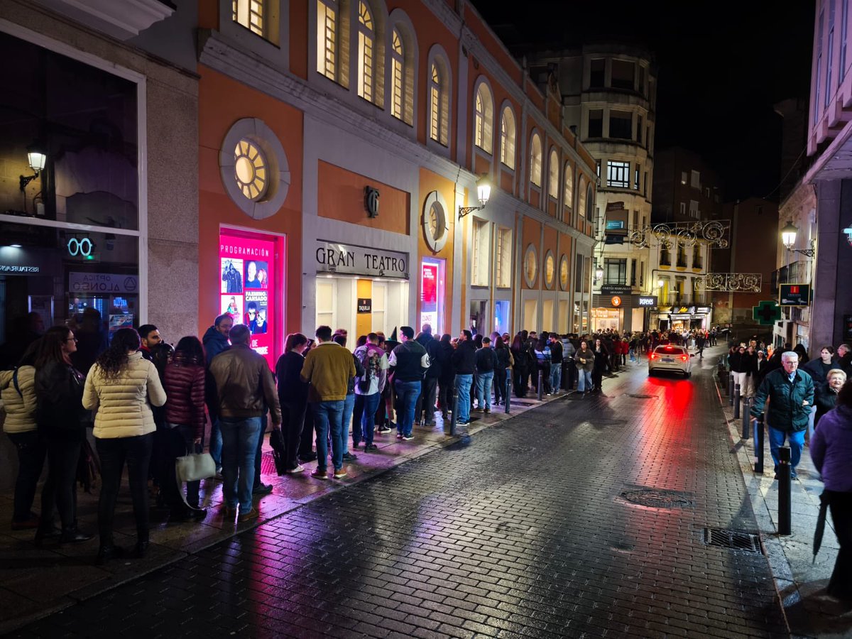 🎬 ¡Llenazo absoluto para ver El Último Late Night en el Fanter Film Festival! 🙌 Los fans del terror se han reunido en el Gran Teatro de Cáceres para disfrutar de esta obra 😱👻
#Fanter2024 #ElÚltimoLateNight #CineDeTerror #GranTeatroDeCáceres #NocheDeTerror