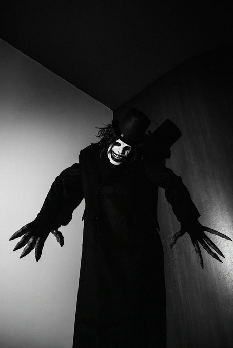 Watch T-Raww's leaked NSFW photo on TwXstars